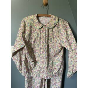 Doen Liverty Paz Cotton Green Chrysanthemum Pajamas. Sz XXS. Great condition.